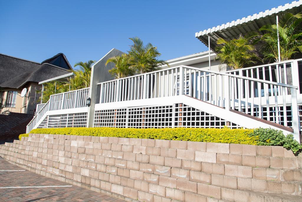 Nahoon Beach Villas Self Catering Apartments East London Room photo